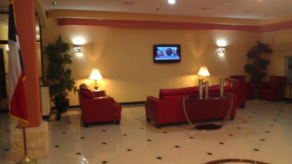 Robinson Inn And Suites 外观 照片